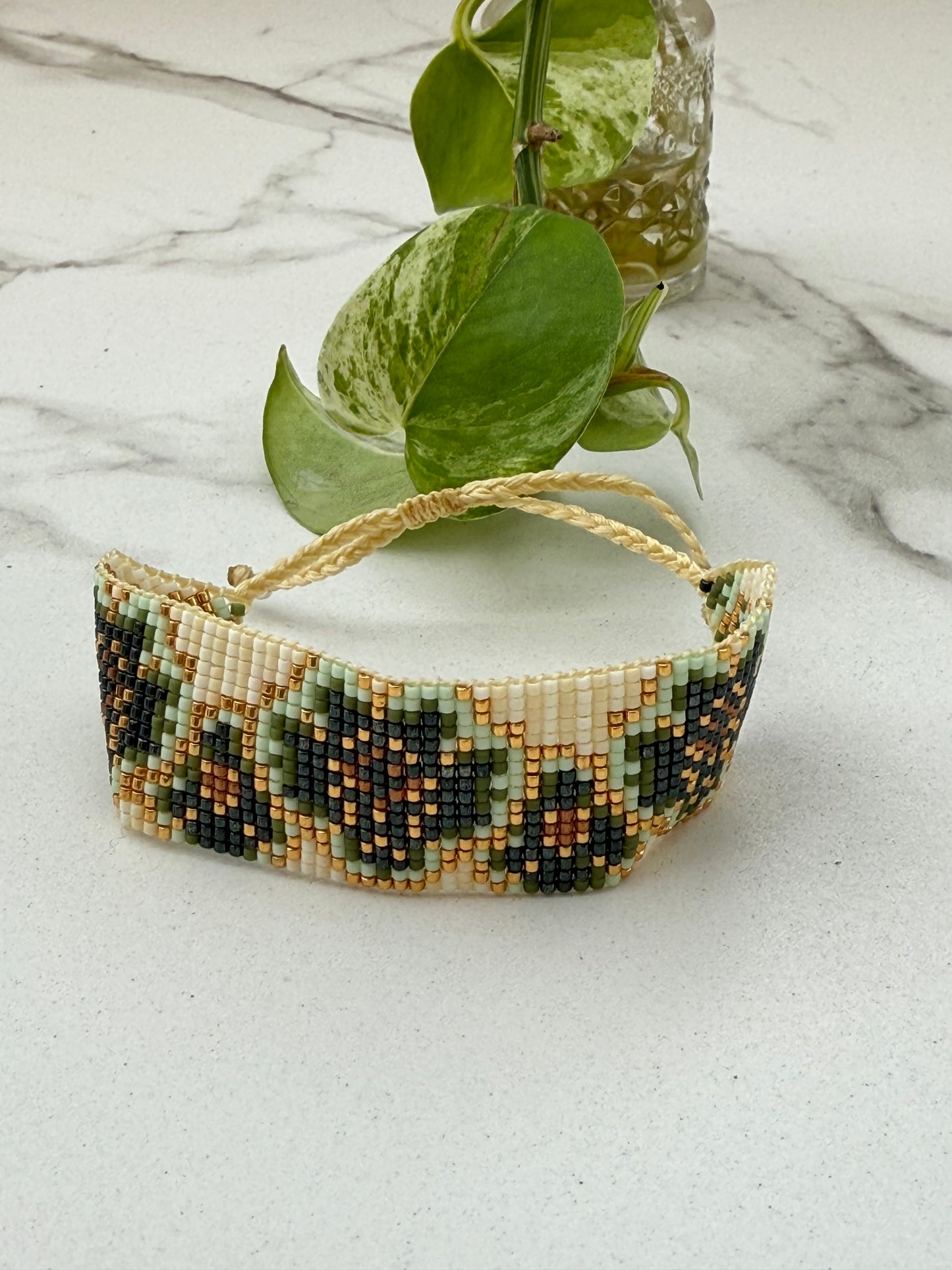 Pulsera T-17