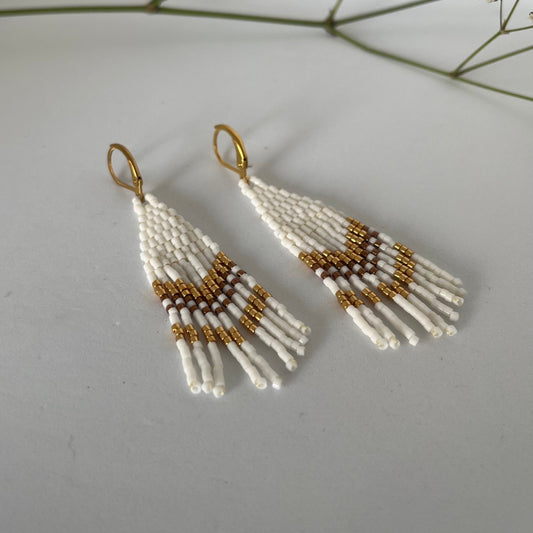 Aretes Blancos con dorado